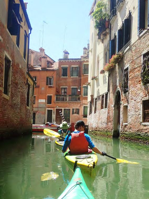 Nyhedsbrev 1 2019 Kajak i Venedig - fortsat Herefter gik turen rundt i Venedigs kanaler, hvor jeg kun kan udtrykke stor taknemmelighed over, at have en guide med.