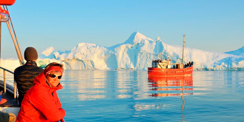 Dag 3. Kangerlussuaq Ilulissat. Byrundtur De fleste, der rejser til Grønland ønsker at se is og isbjerge. I dag flyver du til isbjergenes hovedstad, Ilulissat.