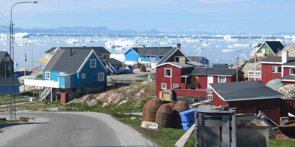 Dag 5-6. Ilulissat på egen hånd Foråret giver en helt speciel stemning. Solen har for alvor sit tag i den nordlige del af Grønland, børn leger ude til langt ud på aftenen og folk er generelt mere ude.