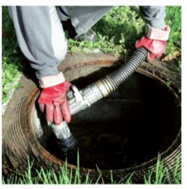 Andre typer spildevandsrensning Hvad er en bundfældningstank? En bundfældningstank er som regel gravet ned på grunden ude foran huset. Nogle kalder den også en septiktank eller en hustank.