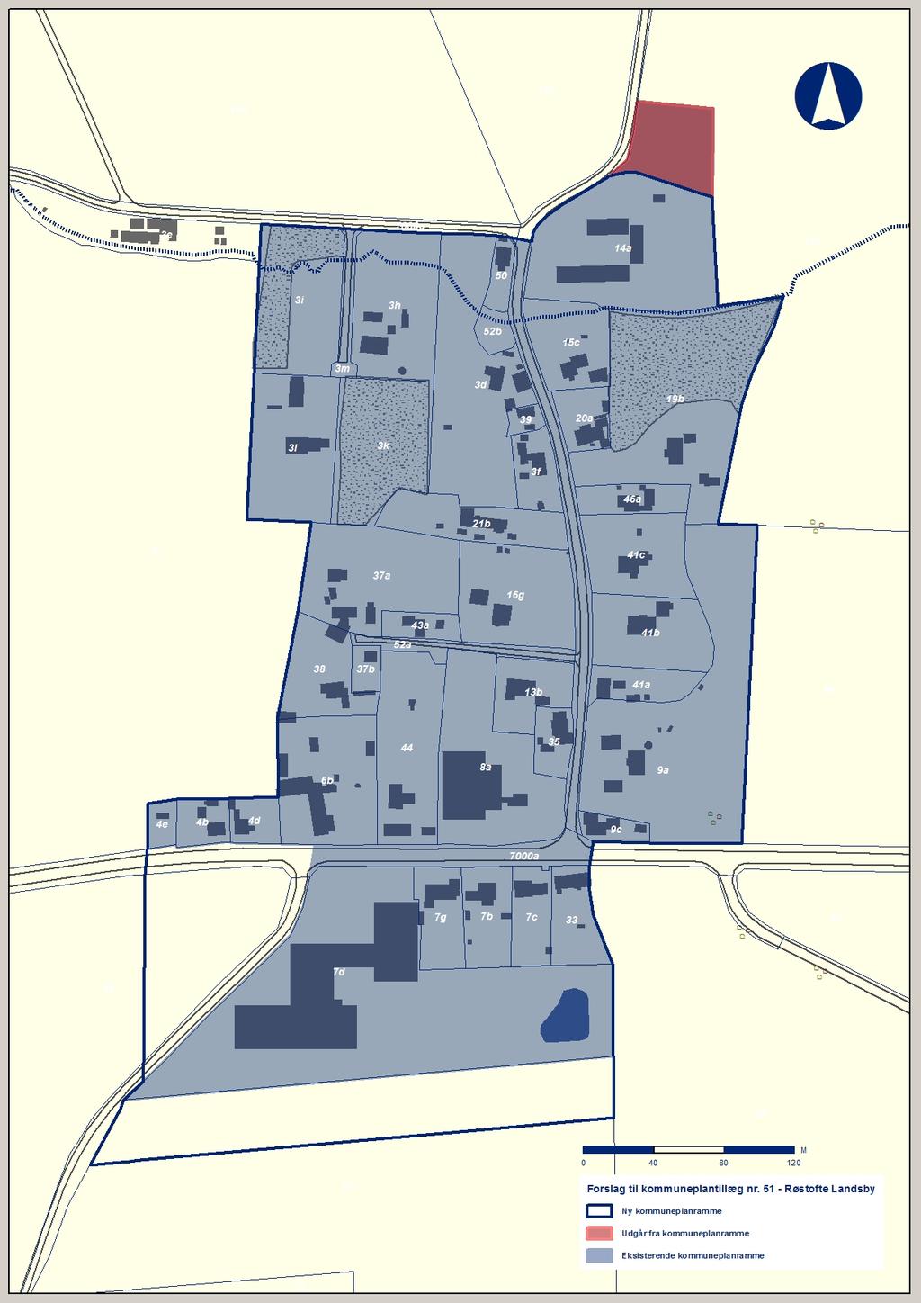 REDEGØRELSE Landsbyafgrænsningen før og efter ændringer. Det blå felt angiver den oprindelige afgrænsning.