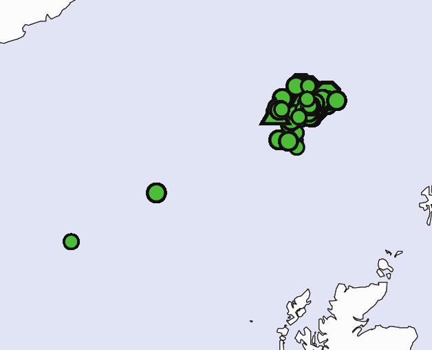august 1923 i Gásadalur, Vágar, men først fra 199 erne bliver der for alvor ringmærket mange mallemukker på Færøerne. Flest er mærket i 24 (2.71), 22 (1.63) og 23 (1.