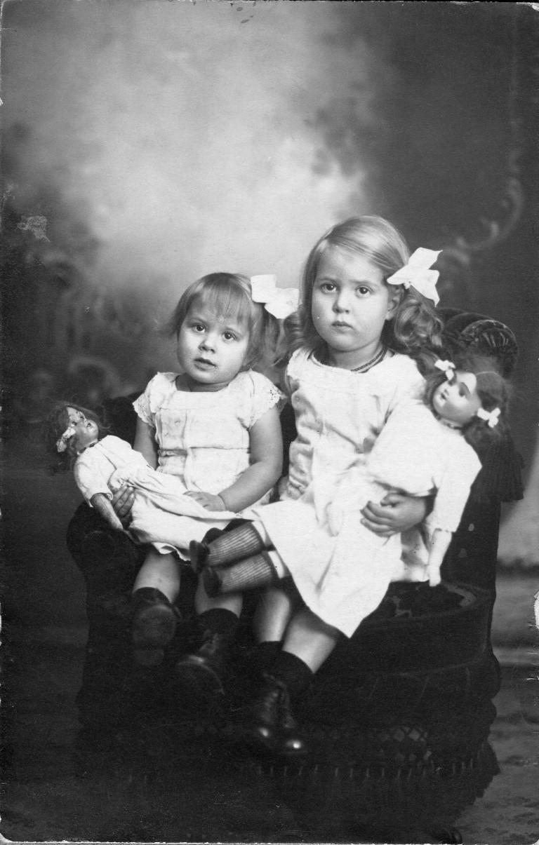 Billede af de to børn fra oktober 1914.