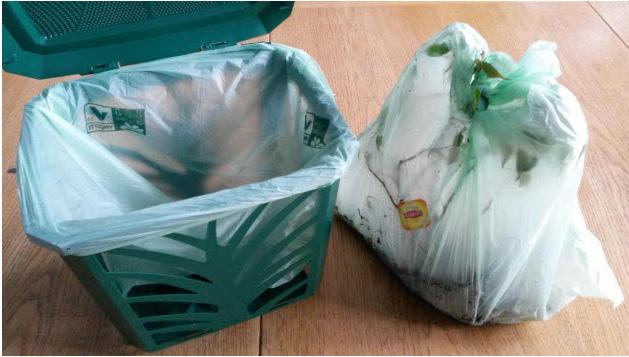 Kun grønne bioposer til madaffaldet Plastikposer ødelægger processen i Biogasanlægget.