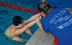 Deltagelse i konkurrence er en stor motivation til at tage imod større udfordringer og fastholde jævnlig træning, hvilket også har en helbredsmæssig betydning for svømmerne.