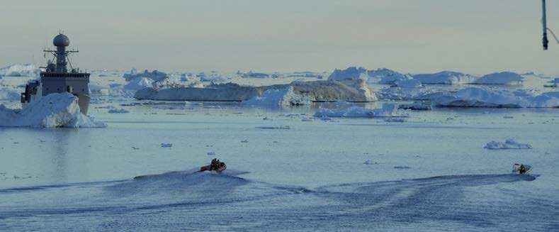 Relevant tilstedeværelse i Arktis Arktis og Grønland er en central del af Rigsfællesskabet, og klimaforandringer og den forøgede aktivitet i Arktis nødvendiggør en øget tilstedeværelse og overvågning.