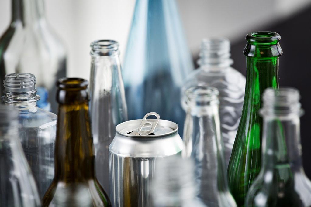 Fra dåse til dåse og flaske til flaske Dansk Retursystem driver et af verdens mest cirkulær økonomiske kredsløb for drikkevareemballager.
