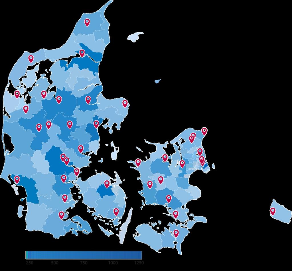 Maj 2019 1. Professionsuddannelsernes placering i Danmark Figur 1 nedenfor viser professionshøjskolernes udbud af grunduddannelser i 38 byer i Danmark sammenholdt med, hvor 17-årige er bosat.